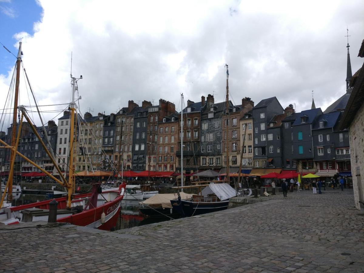 Studio Centre Historique Honfleur Bagian luar foto